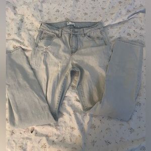 tillys RSQ girls jeans size 11-12 with small rips